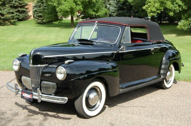 Ford Super Deluxe Convertible 1941 image number 30