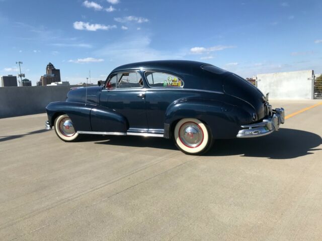 Pontiac Silver Streak 1948 image number 0