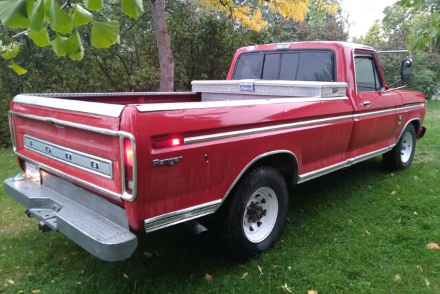 Ford F-250 1974 image number 4