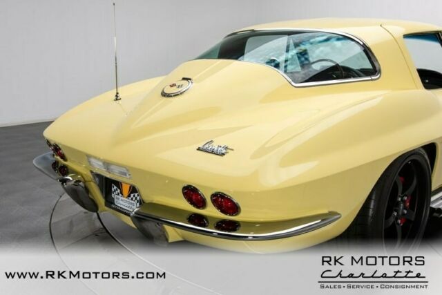 Chevrolet Corvette 1967 image number 22