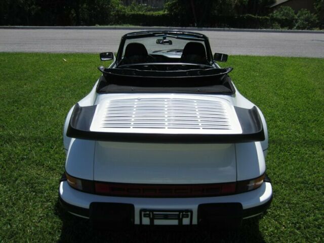 Porsche 911 1976 image number 14