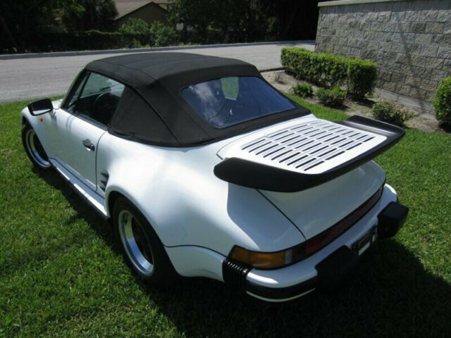 Porsche 911 1976 image number 45