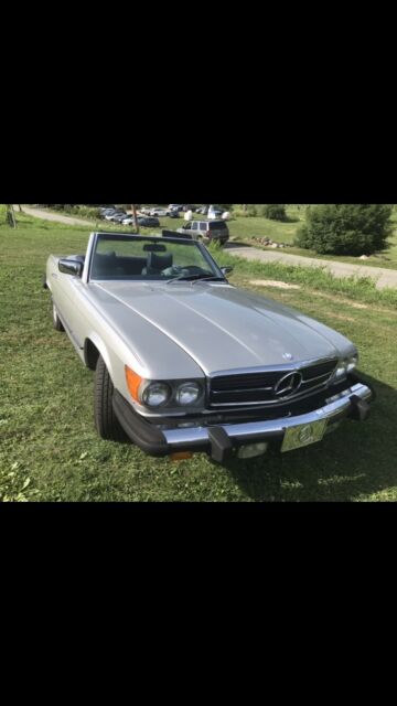 Mercedes-Benz 450SL 1977 image number 21