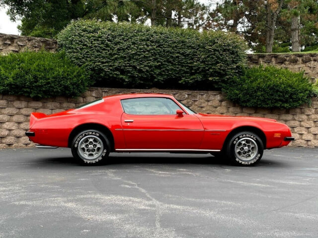 Pontiac Firebird 1974 image number 2