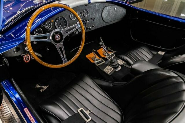 Shelby Cobra 1965 image number 25