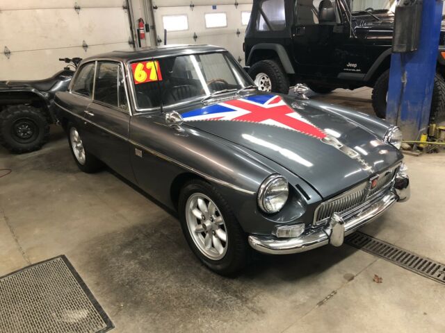 MG MGB 1967 image number 0