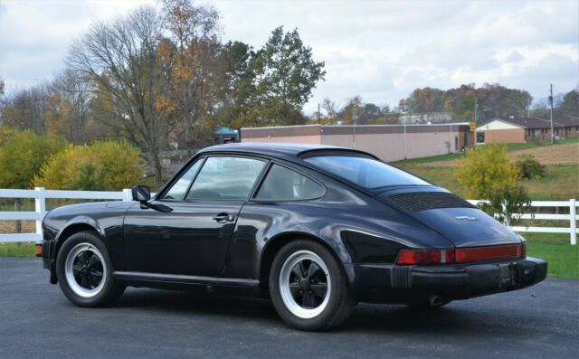 Porsche 911 1979 image number 1