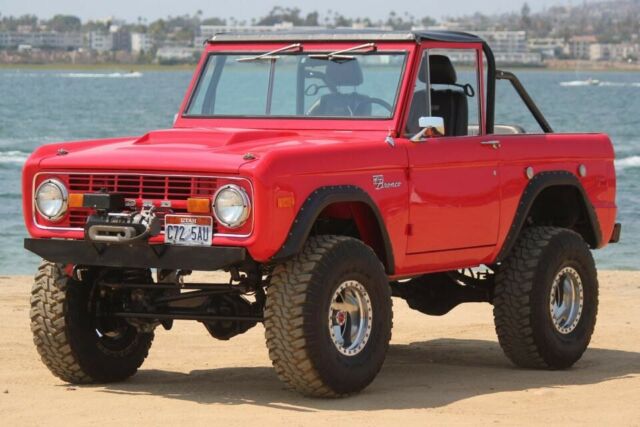 Ford Bronco 1976 image number 13