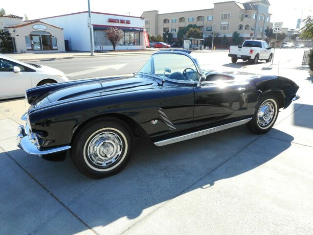 Chevrolet Corvette 1962 image number 0