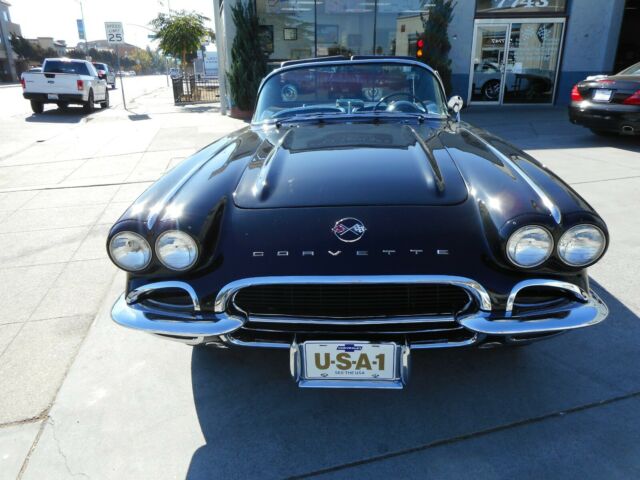 Chevrolet Corvette 1962 image number 1