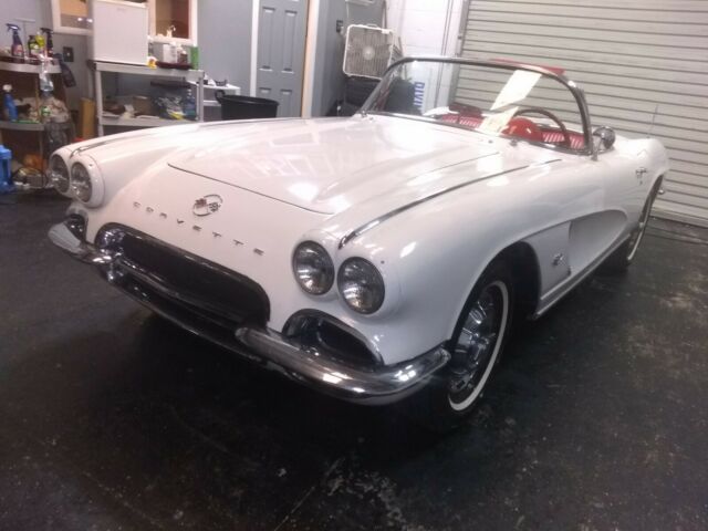 Chevrolet Corvette 1962 image number 0