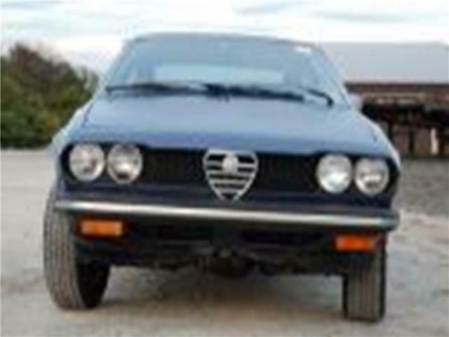 Alfa Romeo Alfetta GT 1975 image number 24