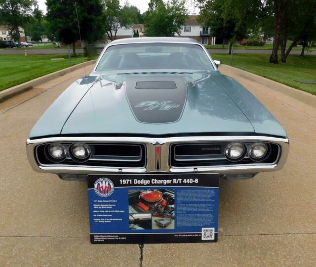 Dodge Charger 1971 image number 18