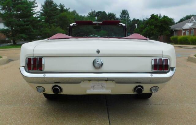 Ford Mustang 1966 image number 15