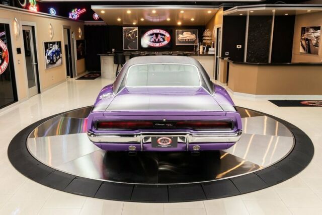 Dodge Charger 1970 image number 14