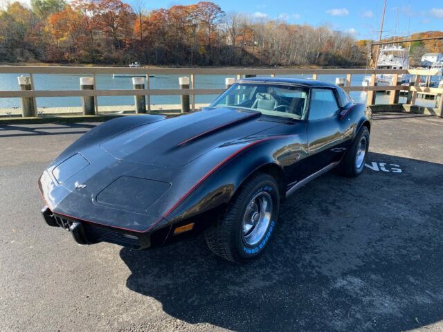 Chevrolet Corvette 1977 image number 0