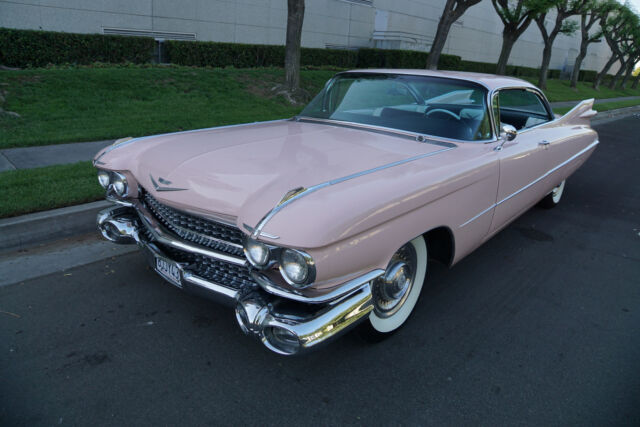 Cadillac Coupe de Ville 2 Door Hardtop 1959 image number 24