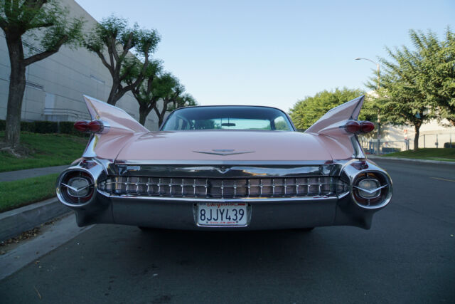 Cadillac Coupe de Ville 2 Door Hardtop 1959 image number 32