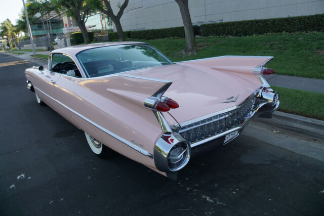 Cadillac Coupe de Ville 2 Door Hardtop 1959 image number 36