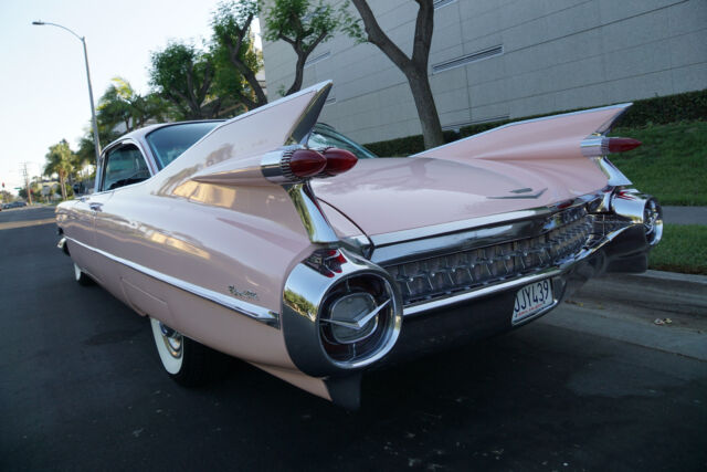 Cadillac Coupe de Ville 2 Door Hardtop 1959 image number 37