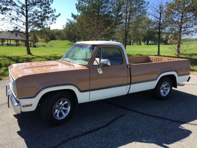 Dodge Ramcharger 1973 image number 30