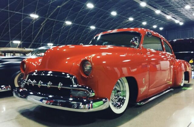 Chevrolet Fleetline 1951 image number 28