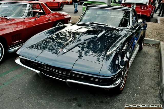 Chevrolet Corvette 1966 image number 10