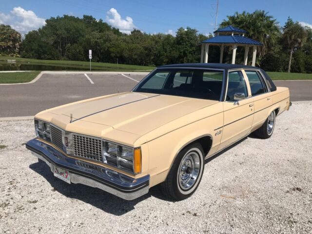 Oldsmobile Ninety-Eight 1978 image number 0