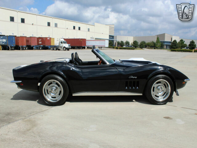 Chevrolet Corvette 1969 image number 18