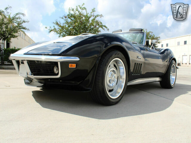 Chevrolet Corvette 1969 image number 28