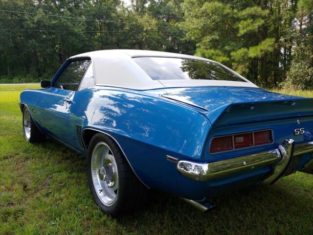 Chevrolet Camaro 1969 image number 2