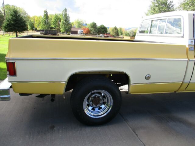 Chevrolet C/K Pickup 2500 1977 image number 12