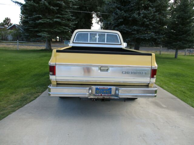 Chevrolet C/K Pickup 2500 1977 image number 23