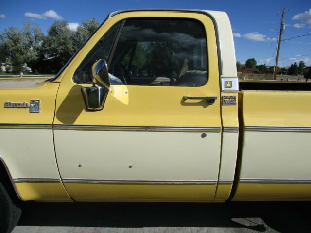 Chevrolet C/K Pickup 2500 1977 image number 4