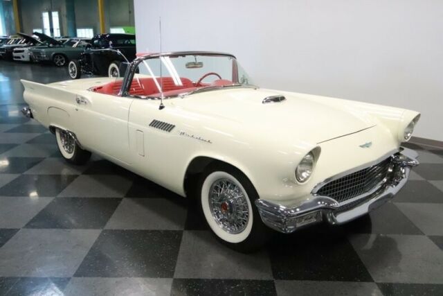 Ford Thunderbird 1957 image number 17