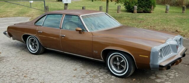 Pontiac Grand Am 1974 image number 25