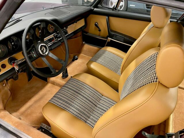 Porsche 911 1972 image number 19