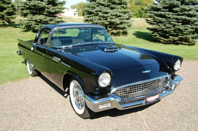 Ford Thunderbird Convertible 1957 image number 36