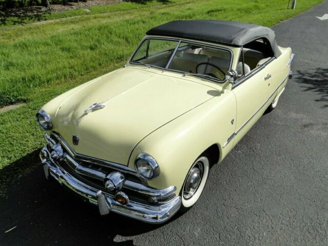 Ford Deluxe 1951 image number 20