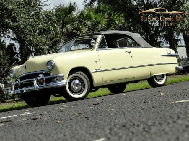 Ford Deluxe 1951 image number 25