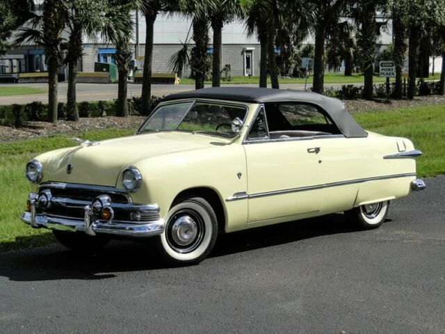 Ford Deluxe 1951 image number 26