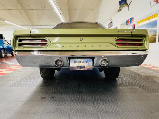 Plymouth Road Runner 1970 image number 41