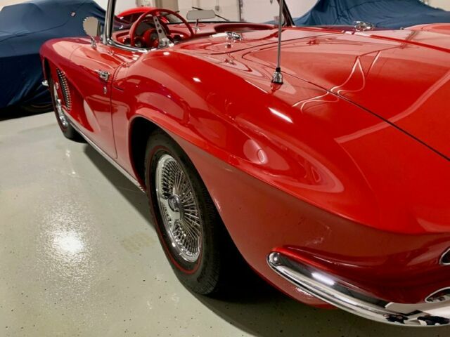 Chevrolet Corvette 1962 image number 18