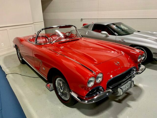 Chevrolet Corvette 1962 image number 27