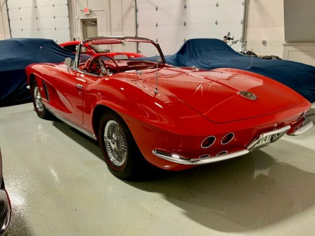 Chevrolet Corvette 1962 image number 28