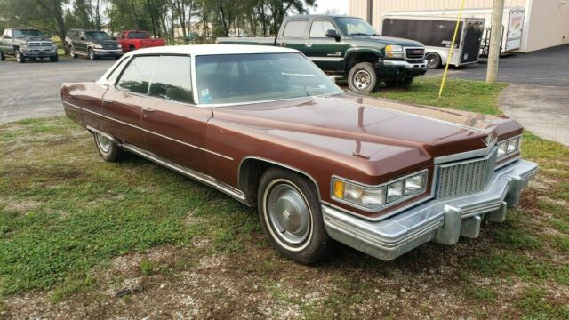 Cadillac DeVille 1975 image number 0