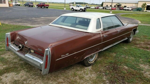 Cadillac DeVille 1975 image number 20