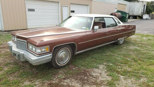 Cadillac DeVille 1975 image number 21