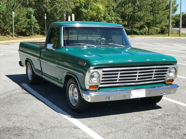 Ford F-100 1967 image number 0