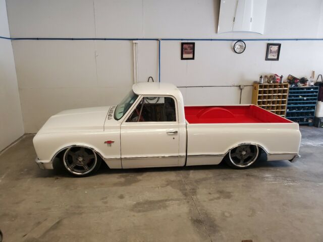 Chevrolet C-10 1968 image number 10